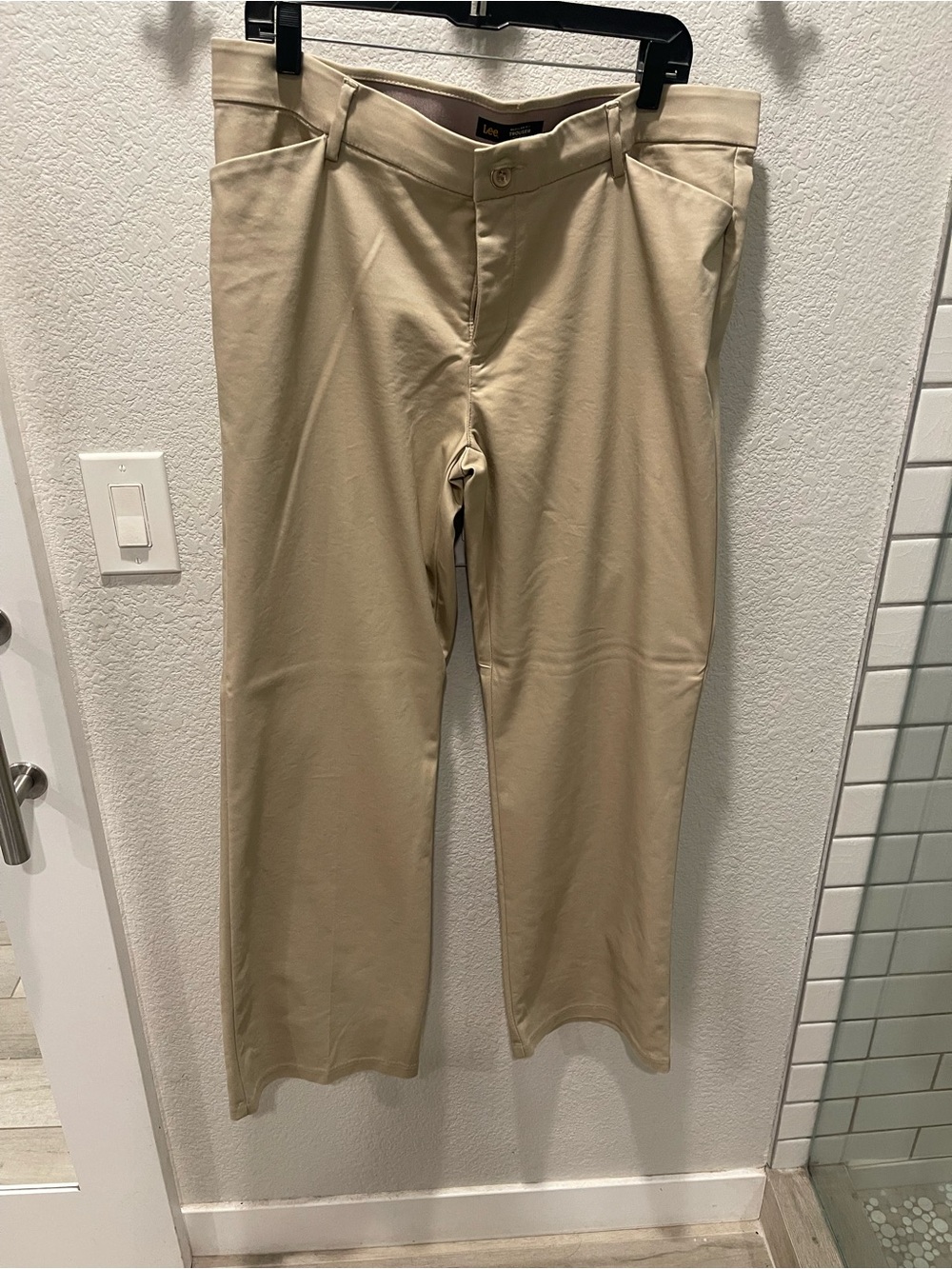 Lee Men’s Tan Chino Pants